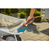 Gardena Cleansystem ръчна четка M (твърда), за почистване на по-малки повърхности 18846-20