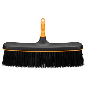 Fiskars OneClick метла за тераси 1080700
